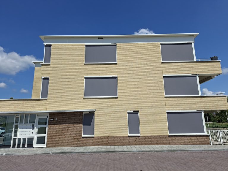 Screens Project Tholen2